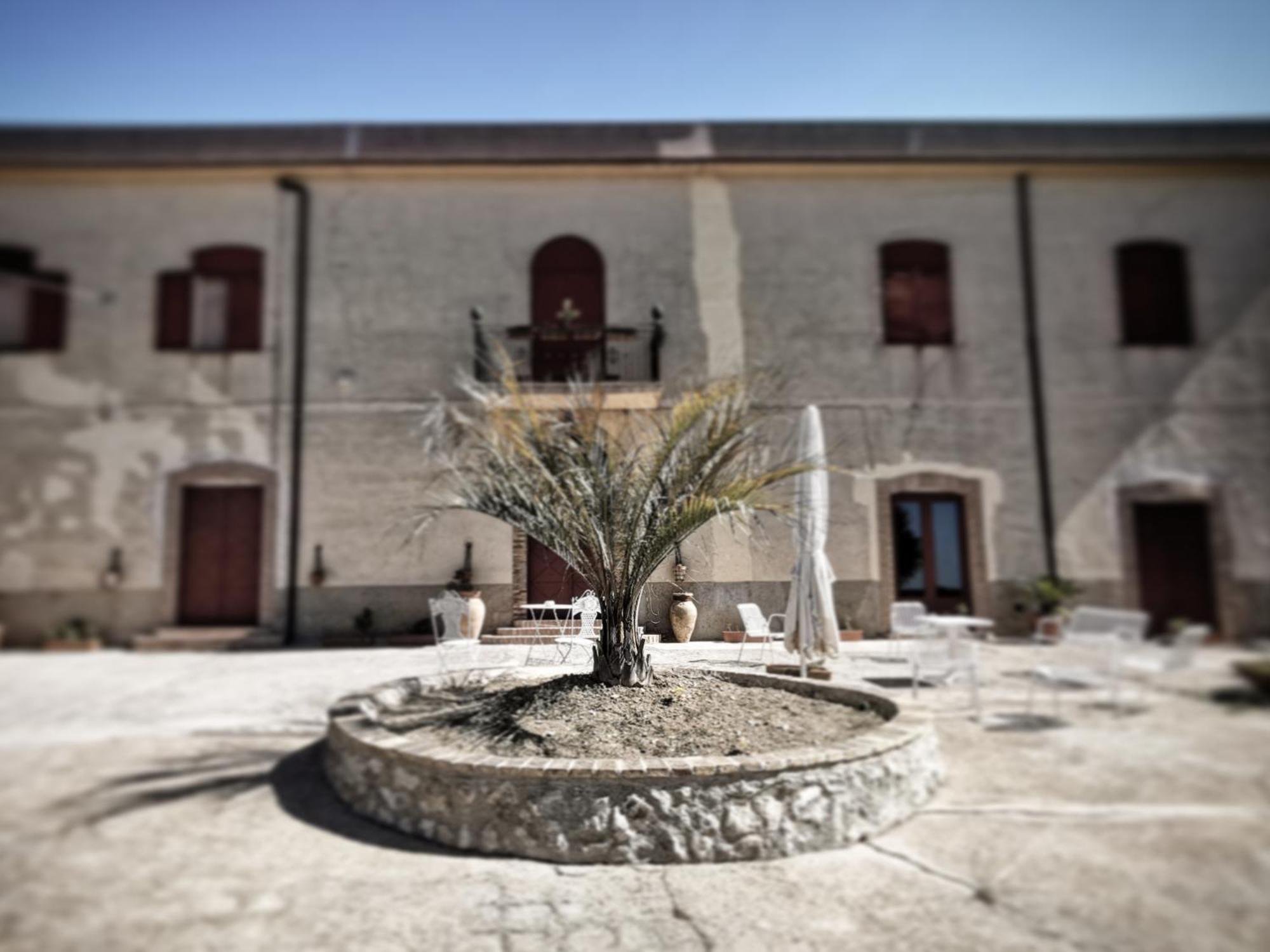 Villa Alessi - Dimora Storica Racalmuto 外观 照片